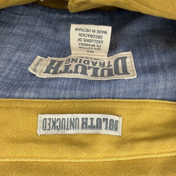 Co. "Duluth Untucked" Men's XL Button Down Shirt | Mustard Gold | Denim - Picture 6 of 9